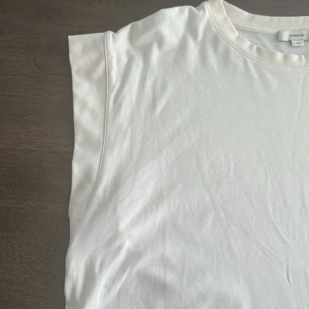 Vince white  “muscle tee” - Picture 3 of 9